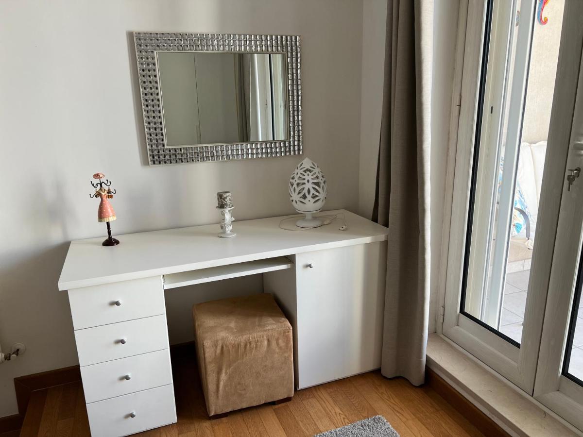 Donna Giulia Casa Vacanze Villa โปลีญาโนอามาเร ภายนอก รูปภาพ